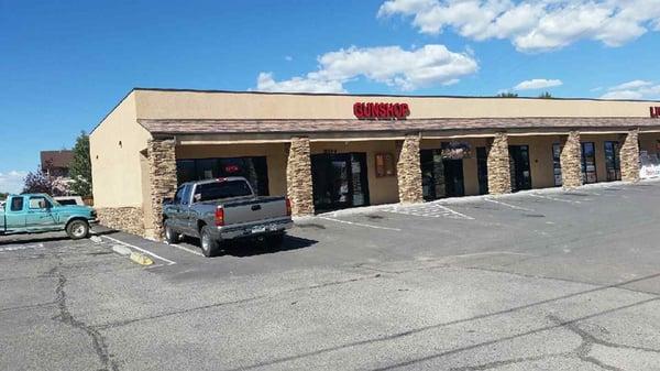 Salida Gunshop - entrance