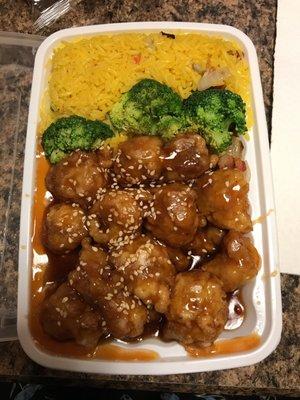 Sesame chicken combo. It's delicious!