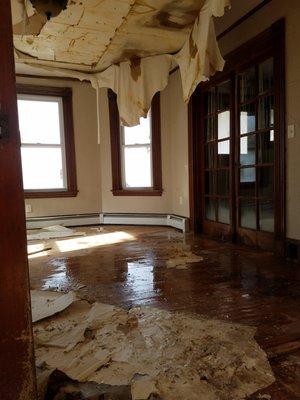 Water Damage Clean Up Services.