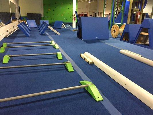 Quad Steps, Balance Rails, Rick Wall, Vault Boxes