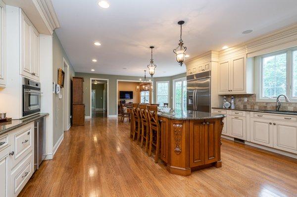 Fantastic Custom Kitchen with Butlers Pantry and Den Area