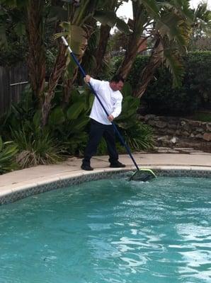 keeping your pool walls clean