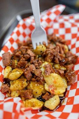 Skinny's Mac Attack w/ Sausage ($9)