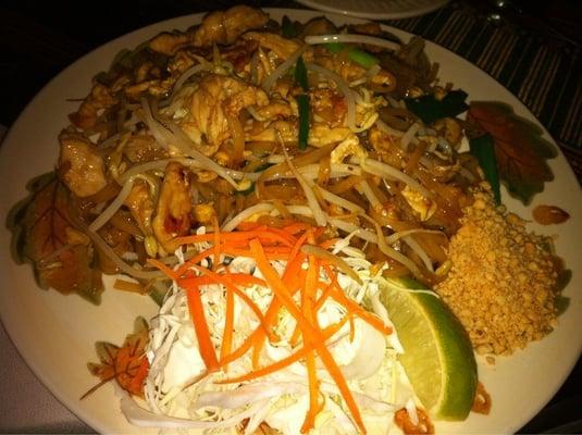 Chicken pad thai