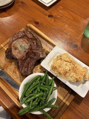 Ribeye garlic green beans and a potato casserole