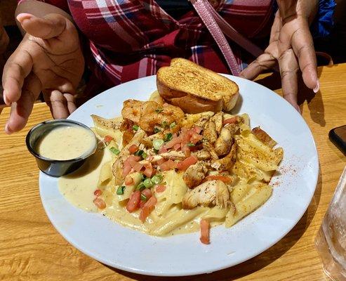 Cajun chicken and shrimp pasta