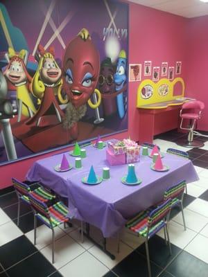 Birthday party room!!!