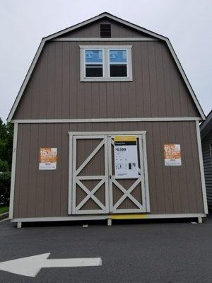 TWO story shed!! If my Bkln rent goes any higher, serious consideration required!