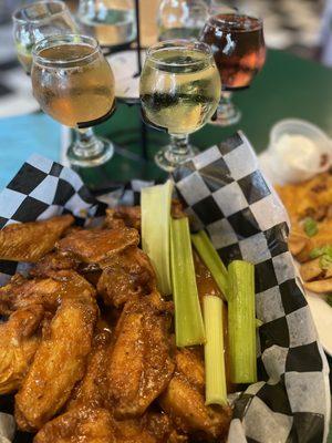 Wings MacGregor Style, cider flight