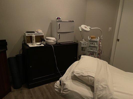 The room I had my prenatal massage and facial