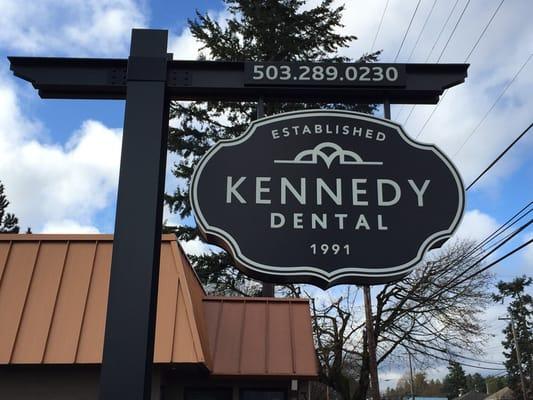 New sign for Kennedy Dental