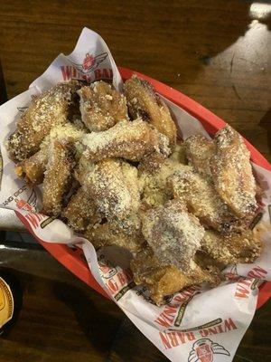 Garlic parm wings