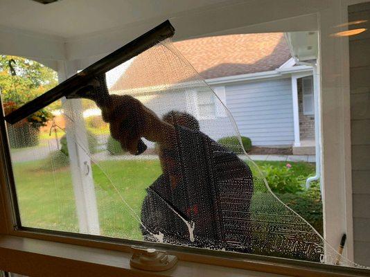 Metropolitan Window Cleaning Service