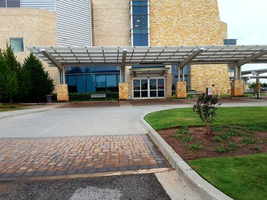 Main entrance for Emergencies at HealthPlex