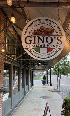 Gino's Italian Joint Pizzaria