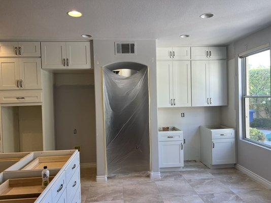 WHITE SHAKER WITH TOP LAYER CABINETS