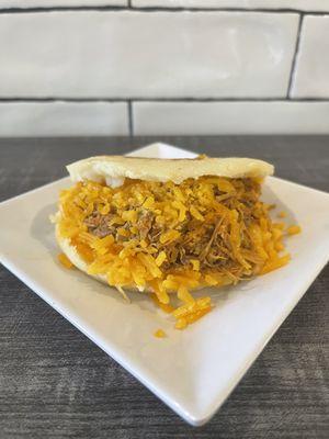 Pelua arepa (shredded beef and cheese)