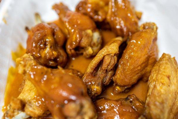 Golden BBQ Wings ($18/10 DD price)