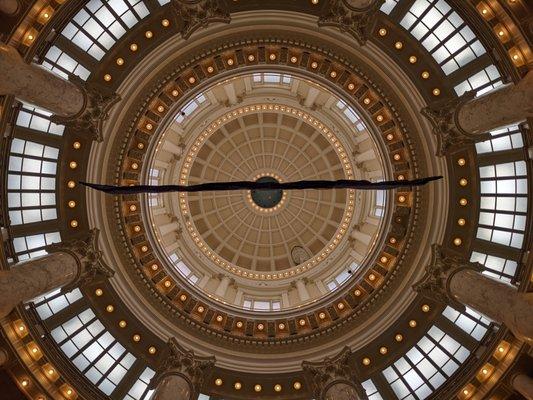 Looking up at the dome - the line across is the state flag.