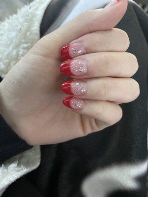 Red tip nails