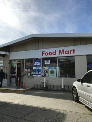 GREAT FOOD MART. TONS OF SELECTION. BEER/WINE. LOTTERY. CIGARETTES.