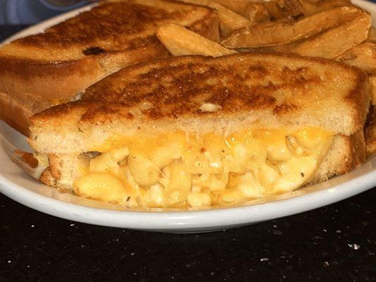 Macaroni & Cheese Sandwich