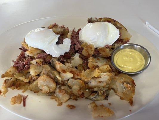 Irish eggs Benedict with corned beef