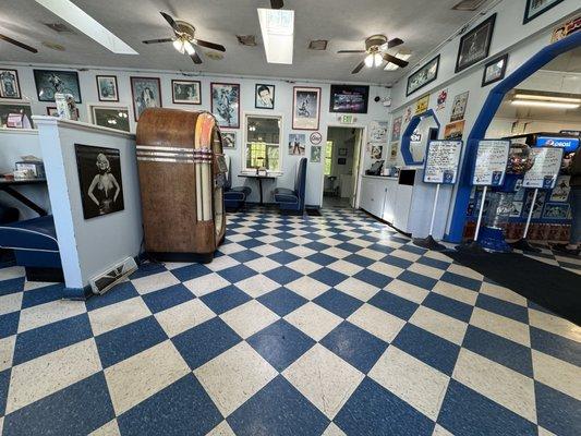 Flooring in the dining room