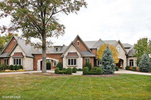 536 Ridgemooor Willowbrook IL