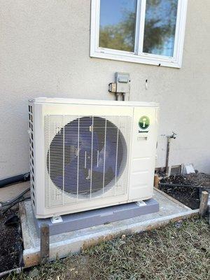 18 seer heat pump condenser