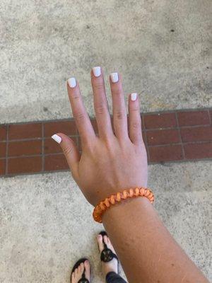 White gel manicure