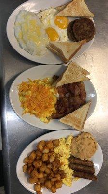 A happy hot breakfast plate to start off your day, if you choose us :)