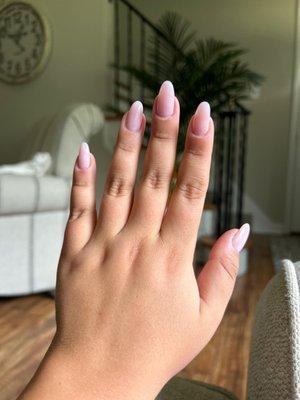 (i have tips on) gel refill, reg gel with one coat of bubblegum.