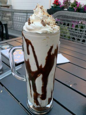 Peanut butter milk shake