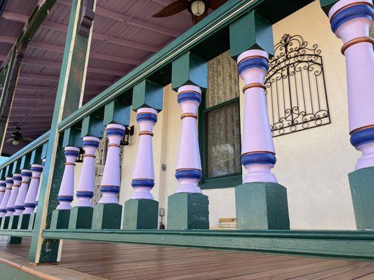 New Grand Porch ready for your stay in 2025!
 #SerenityHouseSilverCity #BestPlacetoSatyinSilverCity