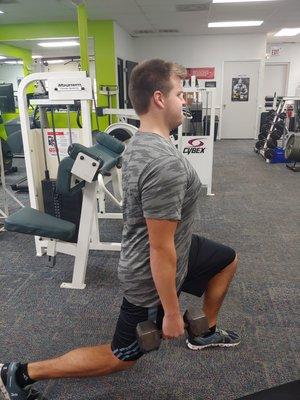 Client Carson doing a perfect set of lunges!