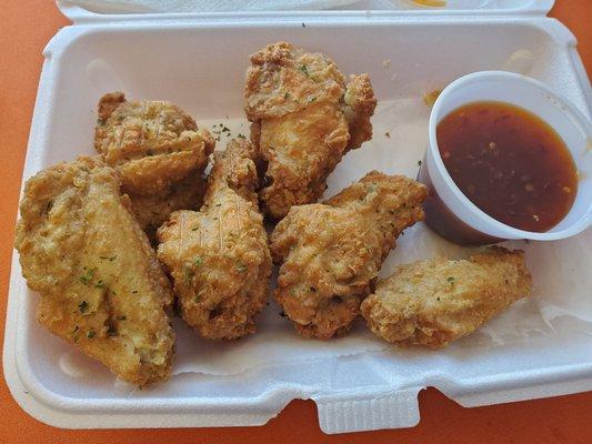 Best wings in New Jersey. I ate a few before I took this picture. Friendly service and place is clean.