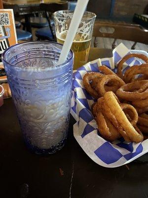 Orange creamsicle and onion rings.