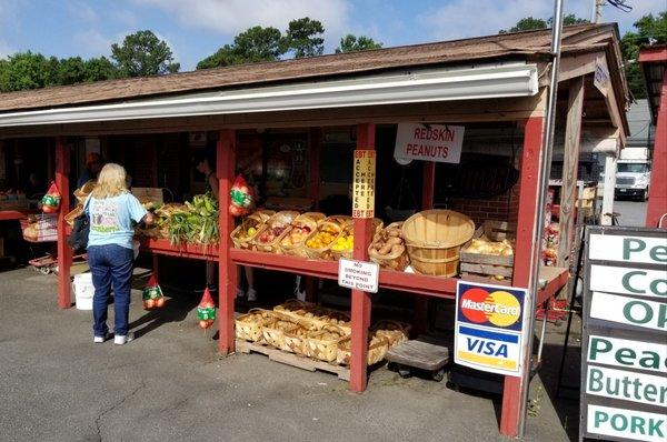 Bill Lewis of Vero Beach, Florida, visiting the Savannah State Farmer's Market in Savannah, Georgia.