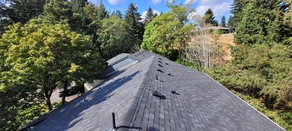 Mountainside Roofing LLC