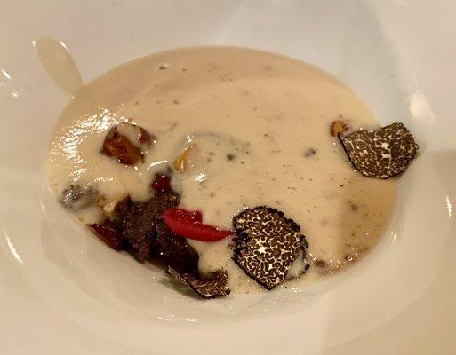 Mushroom and truffle soup