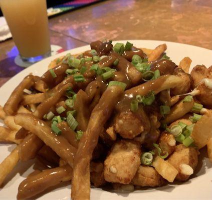 Cheese curds on fries