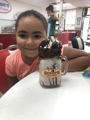 Cookies and cream stuffed shake