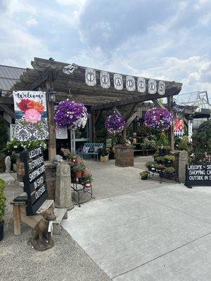 Strader's Garden Centers