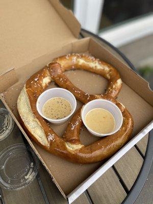 Bavarian Pretzel - IG: @nelson_eats