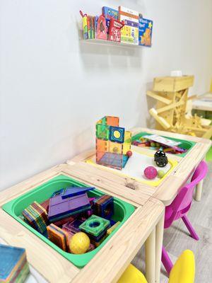 magnetic tiles and reading tables