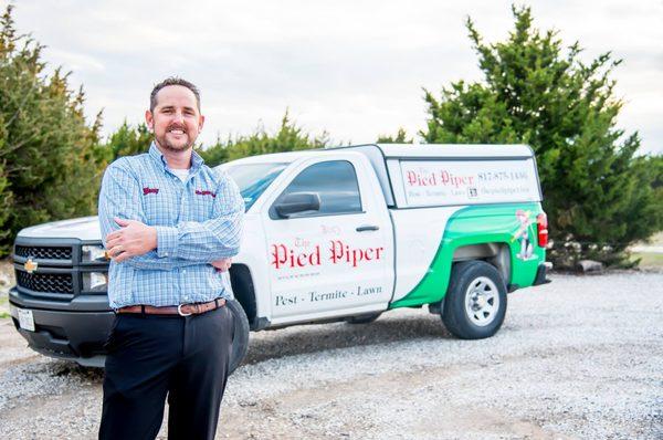 Joey is owner operator of Joey The Pied Piper Pest Control.  We have over 20 years experience and thrive on customer satisfaction.