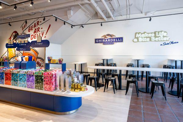 Ghirardelli Chocolate & Ice Cream Shop