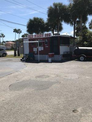 BBQ shack in the Peking lot