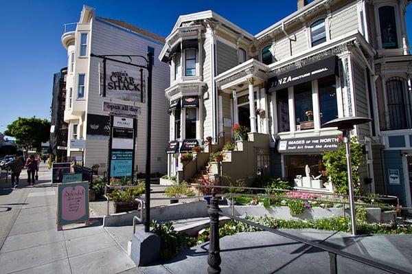 Skincare by April is located on the 2nd floor of the historic Cudworth mansion. A beautiful 1800's San Francisco victorian home.